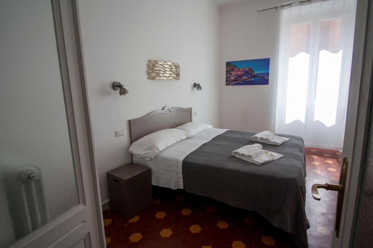 A Un Passo Dal Mare Apartment ลาสเปเซีย ภายนอก รูปภาพ